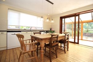 Kitchen/Diner- click for photo gallery